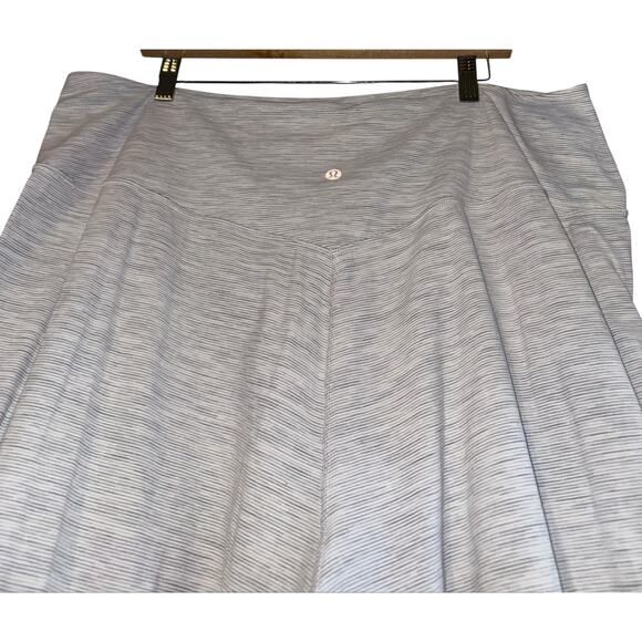 Lululemon Wide Leg Cropped Pants Womens 20 Gray Align Super High Rise Nulu Yoga - Picture 5 of 8